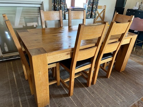 Solid oak table - oak, chairs